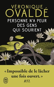 Couverture du livre Personne n’a peur des gens qui sourient de l'autrice Véronique Ovaldé